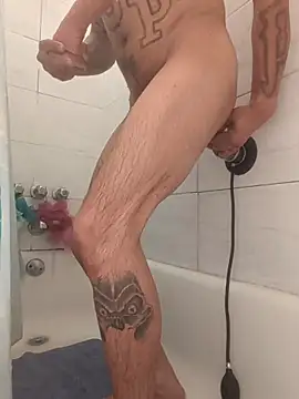 Cnutt310 online show from April 13, 2026, 12:49 am