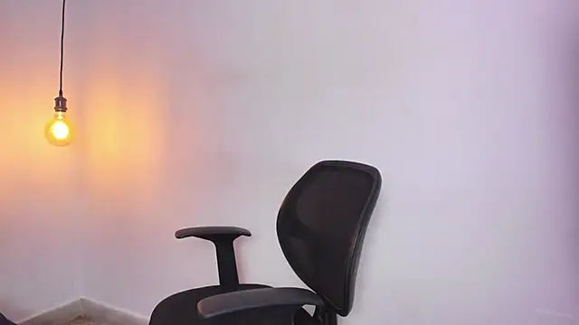 ana foxi online show from March 29, 2026, 9:37 pm