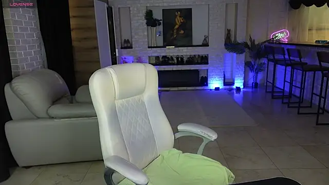 MariemLui online show from July 6, 2026, 2:25 pm