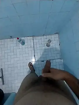 Snapshot of Novinhoamacoroas1002 chatting on April 15, 2026, 7:10 pm Novinhoamacoroas1002 online show from April 15, 2026, 7:10 pm