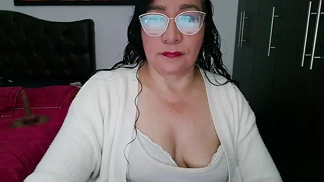 Snapshot of Grace_mature_milf chatting on June 15, 2026, 10:06 am Grace mature milf online show from June 15, 2026, 10:06 am