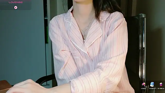 Ryeon 99 online show from March 13, 2026, 2:12 pm