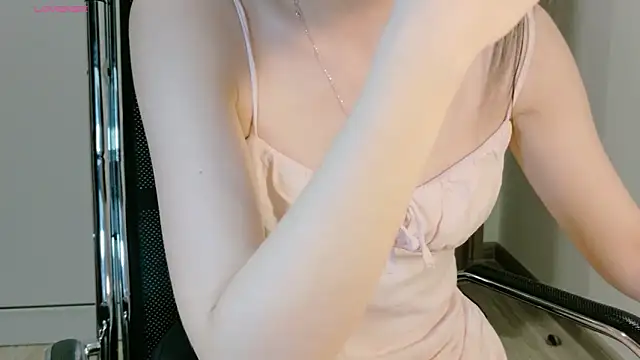 Ryeon 99 online show from April 6, 2026, 2:18 pm