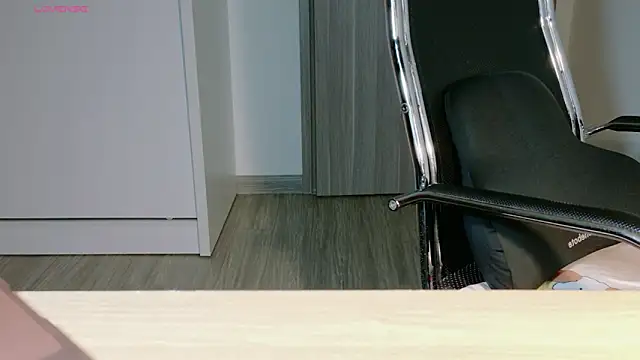 Ryeon 99 online show from April 7, 2026, 2:39 pm