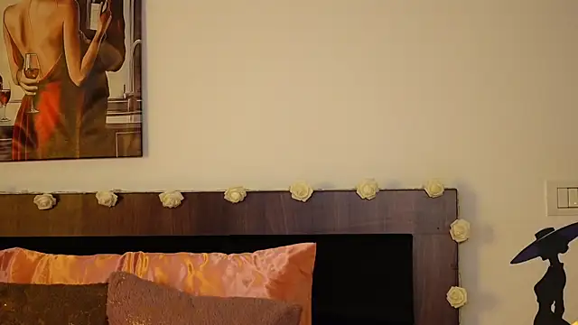 Snapshot of TanyaJade888 chatting on November 17, 2025, 9:31 pm TanyaJade888 online show from November 17, 2025, 9:31 pm