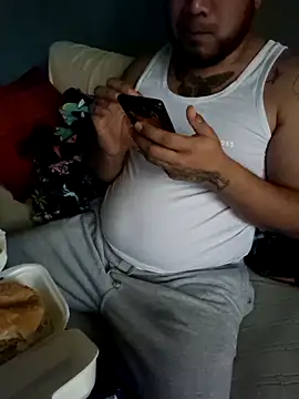 bellylova online show from February 19, 2026, 4:14 pm