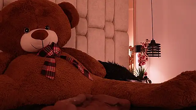 SamantaVazquez online show from January 5, 2026, 5:27 pm