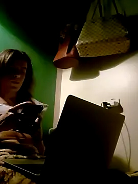 Snapshot of anaboleyn chatting on March 25, 2026, 1:11 am anaboleyn online show from March 25, 2026, 1:11 am