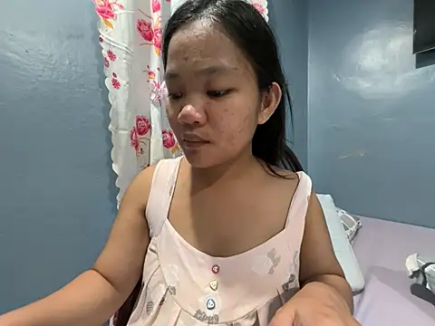Snapshot of princess_janine chatting on May 21, 2026, 2:02 pm princess janine online show from May 21, 2026, 2:02 pm