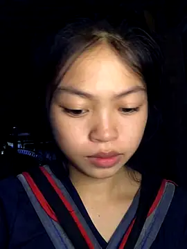 Snapshot of Thy00__ chatting on September 17, 2025, 9:55 am Thy00 online show from September 17, 2025, 9:55 am