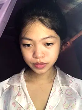 Snapshot of Thy00__ chatting on October 12, 2025, 1:37 am Thy00 online show from October 12, 2025, 1:37 am