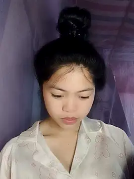 Snapshot of Thy00__ chatting on November 5, 2025, 7:58 pm Thy00 online show from November 5, 2025, 7:58 pm