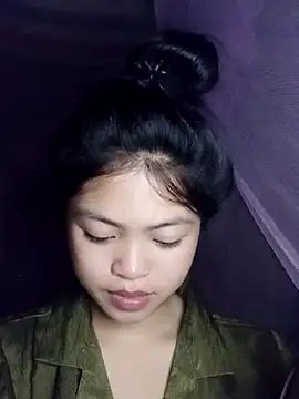 Snapshot of Thy00__ chatting on November 10, 2025, 3:22 pm Thy00 online show from November 10, 2025, 3:22 pm