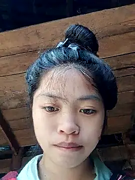 Snapshot of Thy00__ chatting on November 30, 2025, 2:48 am Thy00 online show from November 30, 2025, 2:48 am