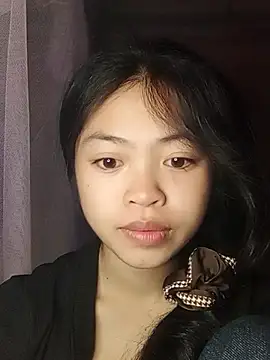 Snapshot of Thy00__ chatting on December 1, 2025, 8:14 pm Thy00 online show from December 1, 2025, 8:14 pm