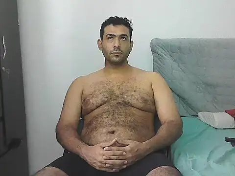 morenocabro10 online show from April 26, 2026, 5:32 pm