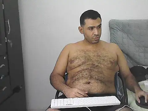 morenocabro10 online show from May 10, 2026, 10:37 pm
