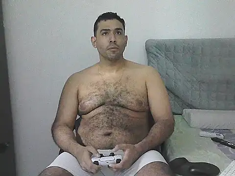 morenocabro10 online show from May 18, 2026, 9:09 pm