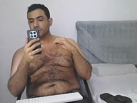 morenocabro10 online show from May 29, 2026, 4:21 am