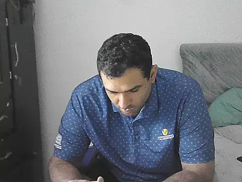 morenocabro10 online show from June 19, 2026, 4:06 am