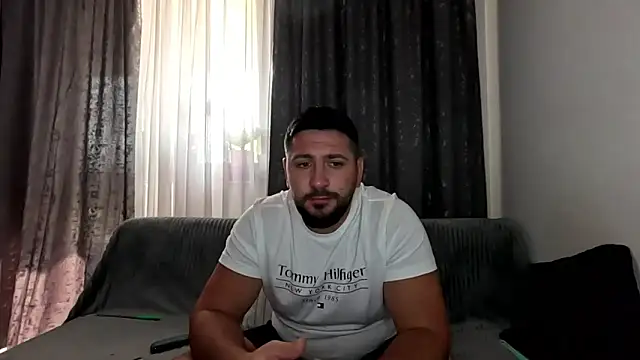 Snapshot of Gold_Alpha_Boy chatting on September 18, 2025, 11:12 am Gold Alpha Boy online show from September 18, 2025, 11:12 am