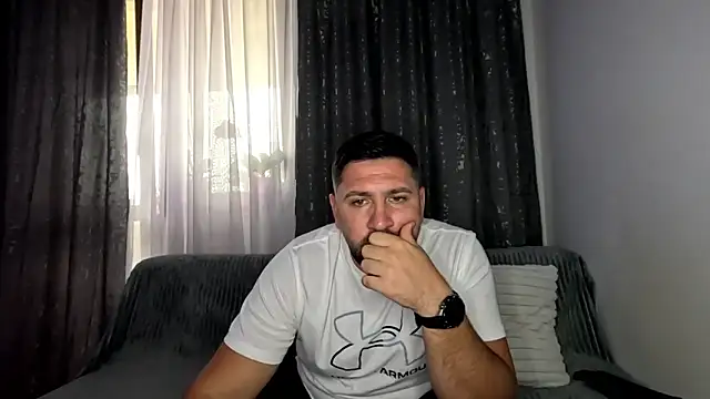 Snapshot of Gold_Alpha_Boy chatting on September 24, 2025, 1:58 pm Gold Alpha Boy online show from September 24, 2025, 1:58 pm