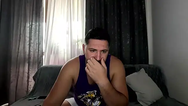 Snapshot of Gold_Alpha_Boy chatting on October 10, 2025, 8:13 am Gold Alpha Boy online show from October 10, 2025, 8:13 am