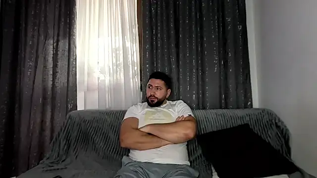 Gold Alpha Boy online show from November 11, 2025, 8:58 am