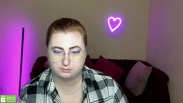 Alicia love00 online show from September 21, 2025, 5:31 am