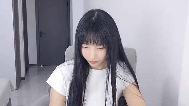 Lisa-3333 online show from September 17, 2025, 1:46 pm