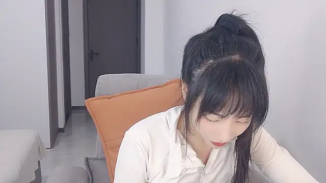 Lisa-3333 online show from November 11, 2025, 1:44 pm