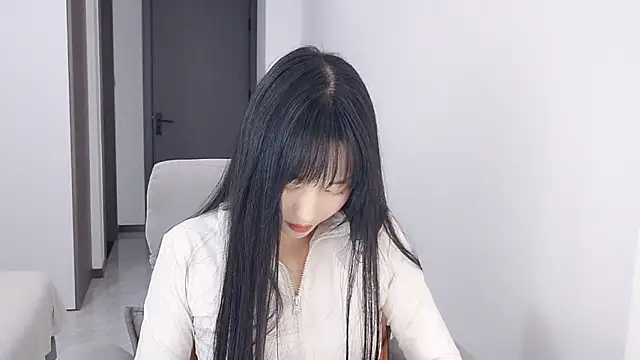 Lisa-3333 online show from November 25, 2025, 12:49 pm