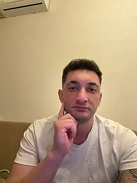 Snapshot of SARSILMAZ_HOME chatting on February 27, 2026, 10:43 pm SARSILMAZ HOME online show from February 27, 2026, 10:43 pm