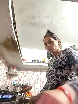 ISHANI-SINGH online show from January 7, 2026, 3:20 am