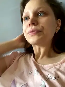 Snapshot of Lunliss chatting on September 27, 2025, 9:36 am Lunliss online show from September 27, 2025, 9:36 am