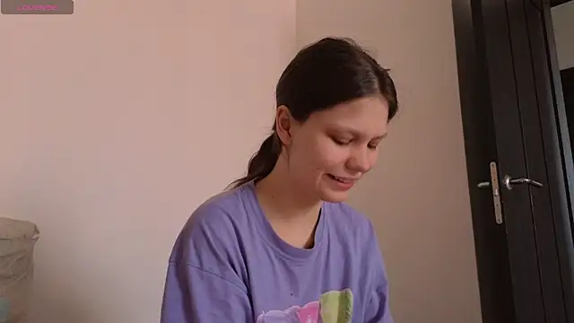 Snapshot of Lunliss chatting on February 15, 2026, 9:30 am Lunliss online show from February 15, 2026, 9:30 am