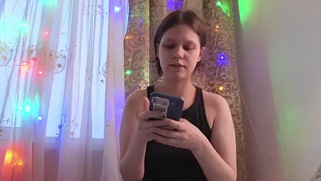 Snapshot of Lunliss chatting on February 22, 2026, 3:21 pm Lunliss online show from February 22, 2026, 3:21 pm