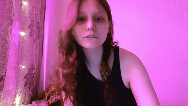 Snapshot of Lunliss chatting on March 27, 2026, 9:03 pm Lunliss online show from March 27, 2026, 9:03 pm