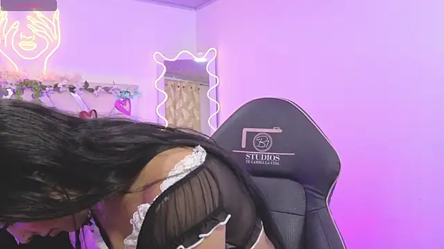 Snapshot of chleo_tay chatting on October 4, 2025, 3:04 am chleo tay online show from October 4, 2025, 3:04 am