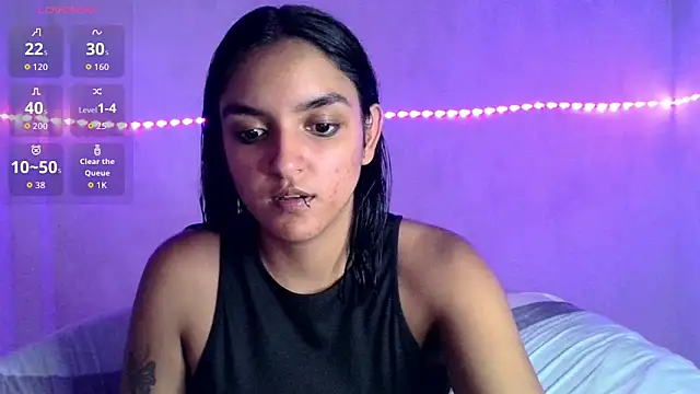 Snapshot of Ari_20_ chatting on April 10, 2026, 5:17 pm Ari 20 online show from April 10, 2026, 5:17 pm