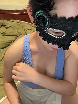 34E-cocacola online show from October 12, 2025, 2:27 pm