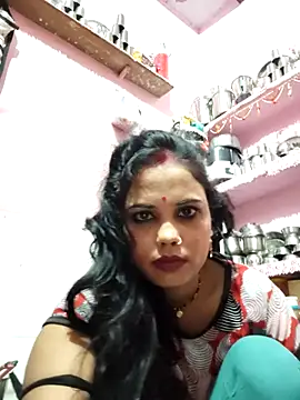 Snapshot of Cut_ragni chatting on November 17, 2025, 12:49 am Cut ragni online show from November 17, 2025, 12:49 am