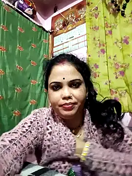 Snapshot of Cut_ragni chatting on December 17, 2025, 12:16 am Cut ragni online show from December 17, 2025, 12:16 am
