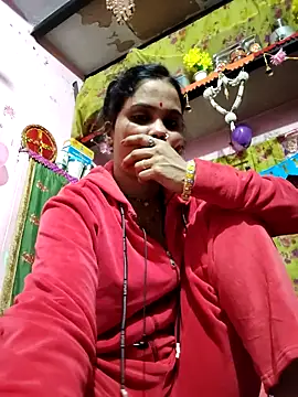 Snapshot of Cut_ragni chatting on January 6, 2026, 5:27 pm Cut ragni online show from January 6, 2026, 5:27 pm