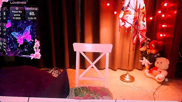 Crystal2207 online show from September 21, 2025, 9:16 pm