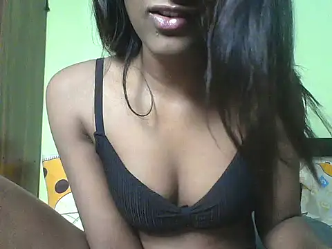 Snapshot of mickle_james chatting on October 7, 2025, 7:22 pm mickle james online show from October 7, 2025, 7:22 pm