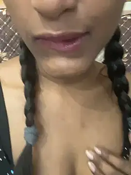 mickle james online show from April 1, 2026, 12:44 am