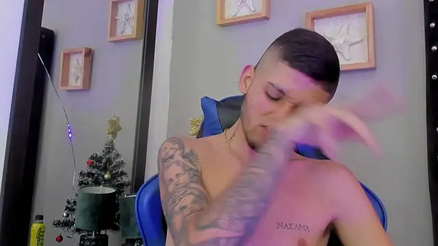 Mathewboy1 online show from December 22, 2025, 7:22 pm