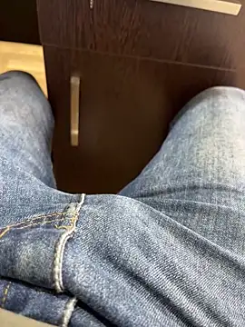 Cruel00 online show from October 22, 2025, 9:53 am