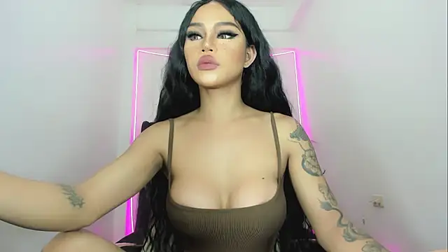 DazzlingDivaLiza online show from April 8, 2026, 3:06 am